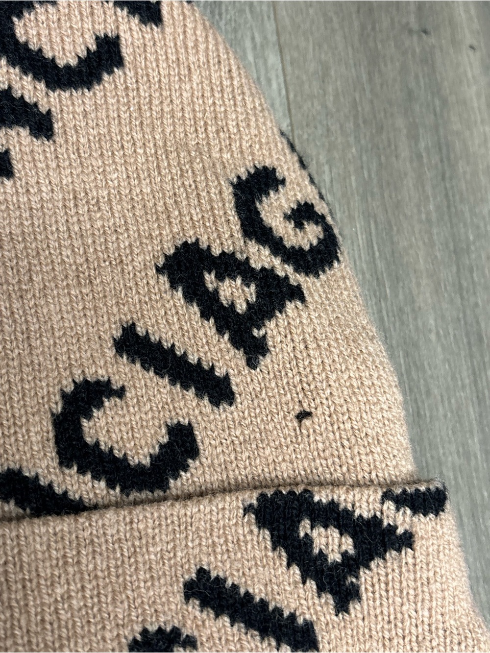 Balenciaga Tan Wool Blend Knit Beanie with Black Logo - Picture 6 of 11
